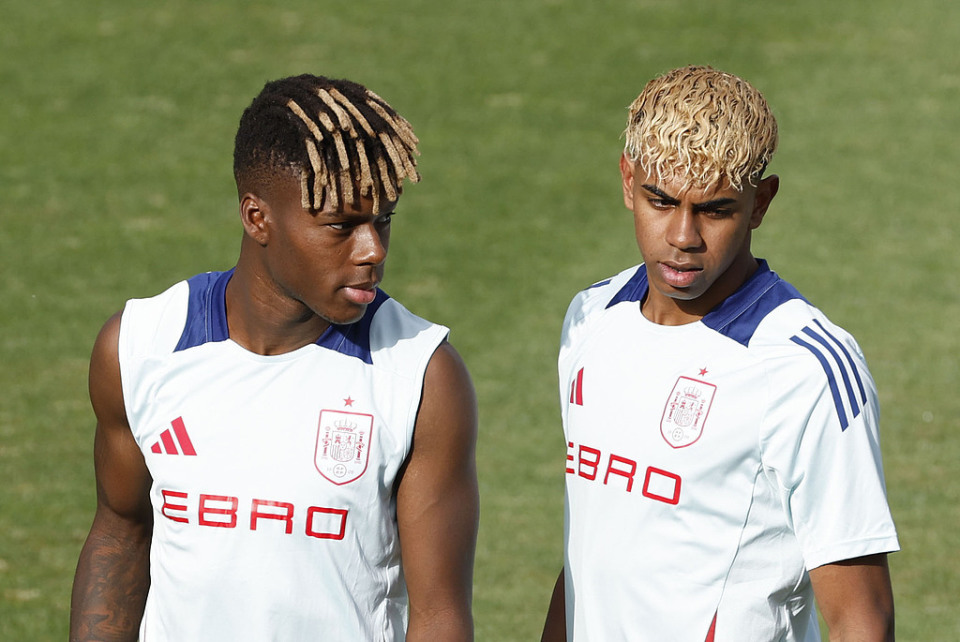 2025 赛季：MLB 伦敦赛吸引了超过 11 万名观众，棒球在欧洲的受众群持续扩大