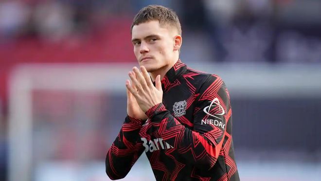 记者：伯恩利正就引进纽卡门将杜布拉夫卡进行谈判