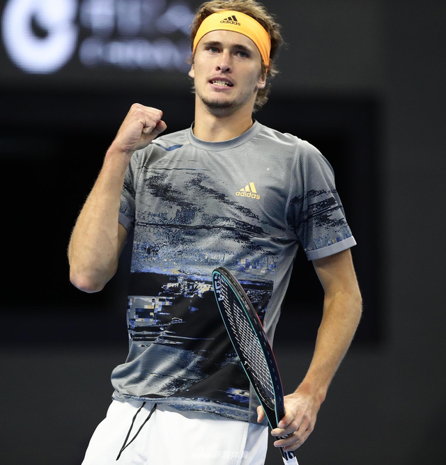 与防守两端 与防守两端